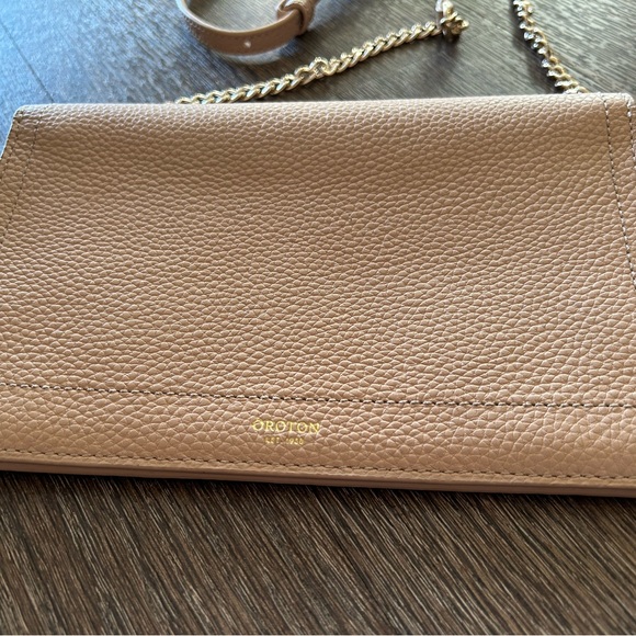 Oroton Avalon - Foldover Chain Crossbody - Picture 5 of 16